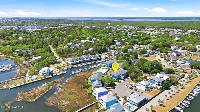 105 Teakwood Drive Apt 702, Carolina Beach, NC 28428