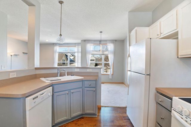 7413 Zane Avenue N, Brooklyn Park, MN 55443