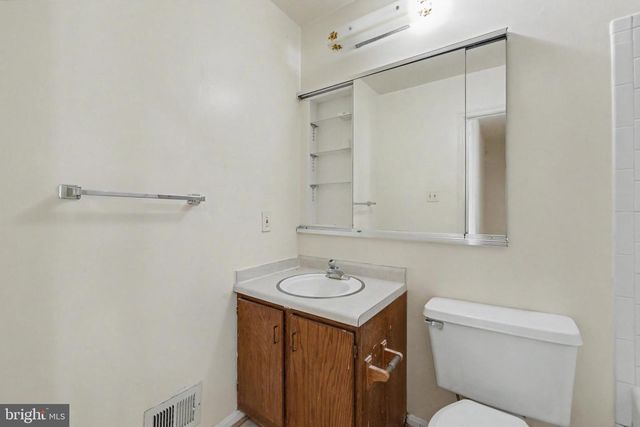 5305 ANCHOR CT, Fairfax, VA 22032