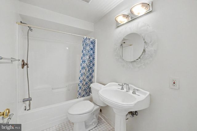5305 ANCHOR CT, Fairfax, VA 22032