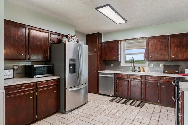 800 Vz County Road 4105, Canton, TX 75103