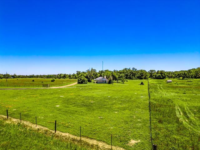 800 Vz County Road 4105, Canton, TX 75103