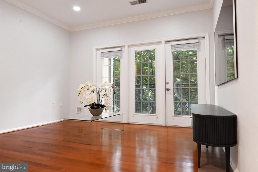 11800 OLD GEORGETOWN #1537, North Bethesda, MD 20852