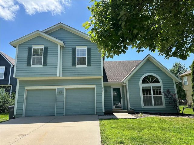 17571 W 162nd Street, Olathe, KS 66062