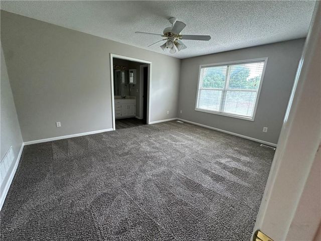 17571 W 162nd Street, Olathe, KS 66062
