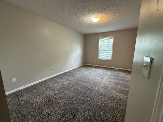 17571 W 162nd Street, Olathe, KS 66062