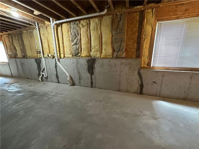 17571 W 162nd Street, Olathe, KS 66062