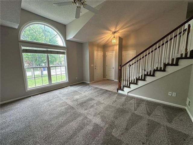17571 W 162nd Street, Olathe, KS 66062