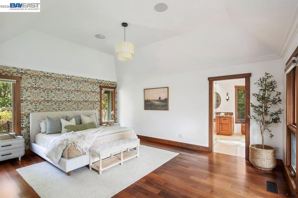 Image 30 of property listing at 715 Fair Oaks Dr, Alamo, CA 94507