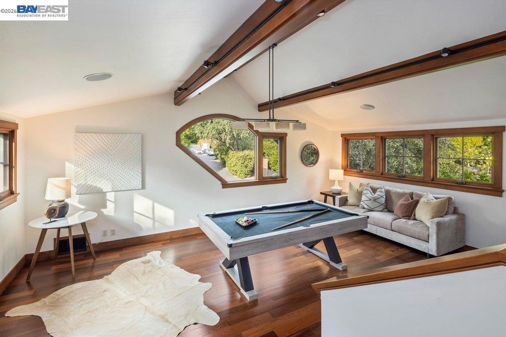 Image 39 of property listing at 715 Fair Oaks Dr, Alamo, CA 94507