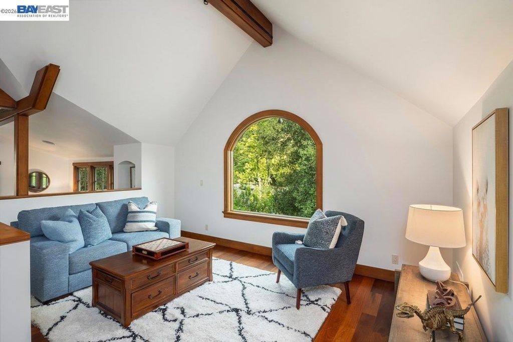Image 40 of property listing at 715 Fair Oaks Dr, Alamo, CA 94507