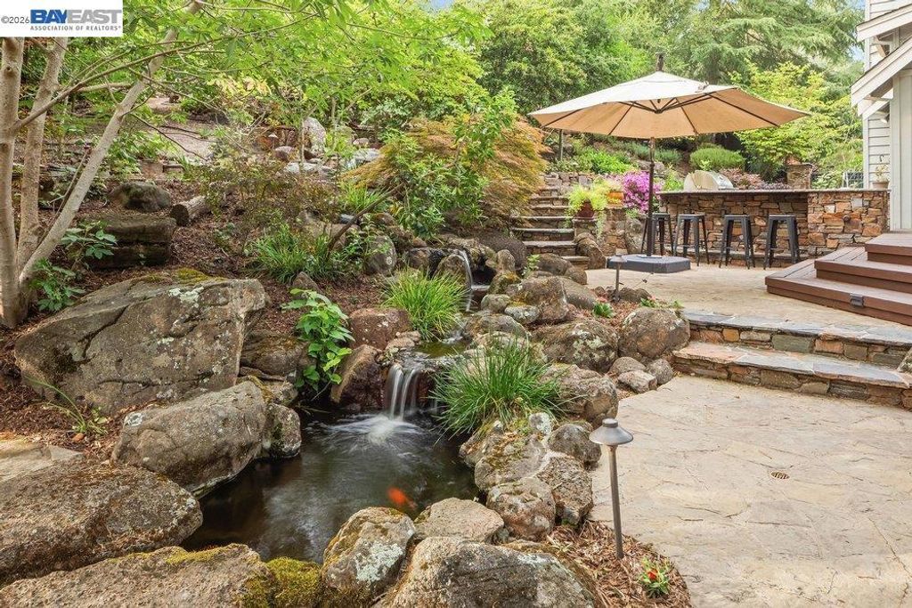 Image 52 of property listing at 715 Fair Oaks Dr, Alamo, CA 94507