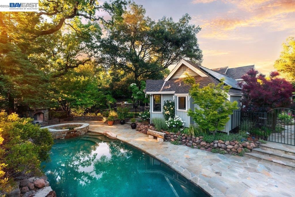 Image 54 of property listing at 715 Fair Oaks Dr, Alamo, CA 94507