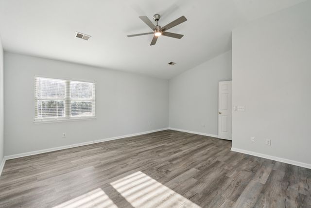 8050 Long Shadow Lane, North Charleston, SC 29406