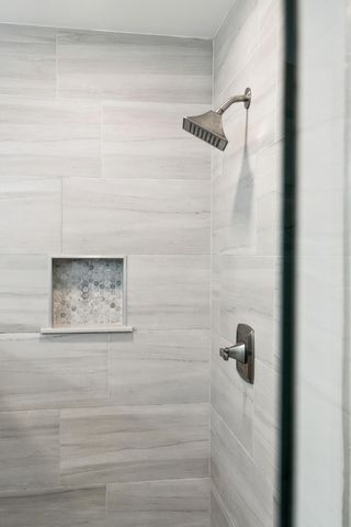 8050 Long Shadow Lane, North Charleston, SC 29406