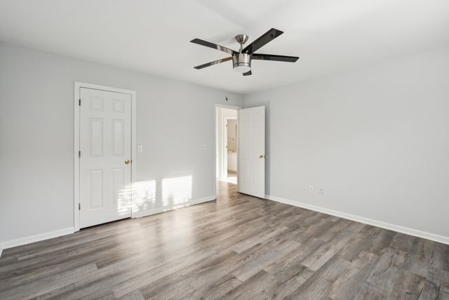 8050 Long Shadow Lane, North Charleston, SC 29406