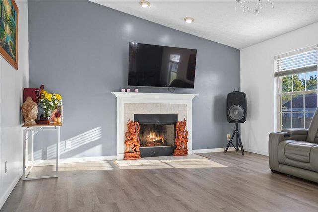 1390 Gray Meadow Drive, Columbus, OH 43223