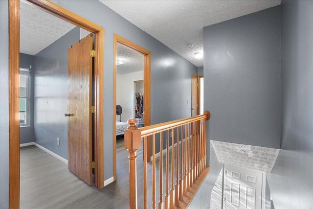 1390 Gray Meadow Drive, Columbus, OH 43223