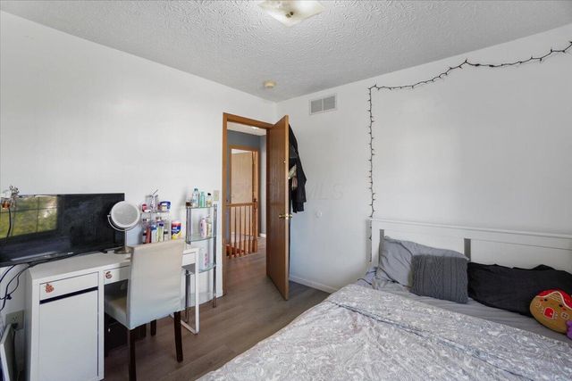 1390 Gray Meadow Drive, Columbus, OH 43223