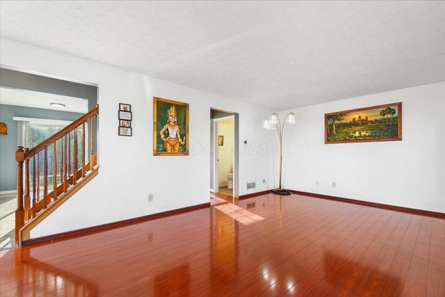 1390 Gray Meadow Drive, Columbus, OH 43223