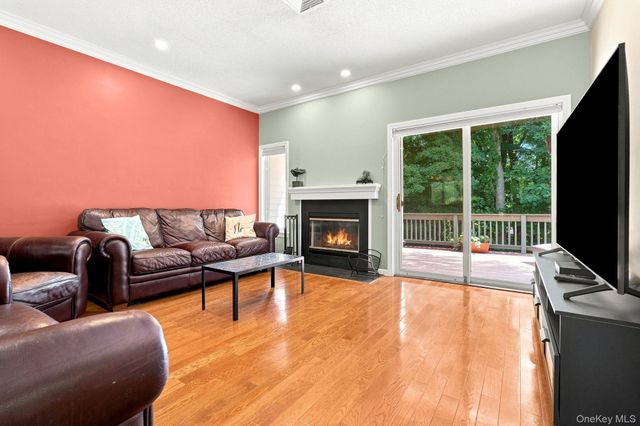 828 Heritage Hills B, Somers, NY 10589