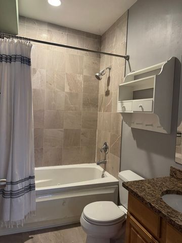 1430 N Maplewood Avenue 302, Chicago, IL 60622