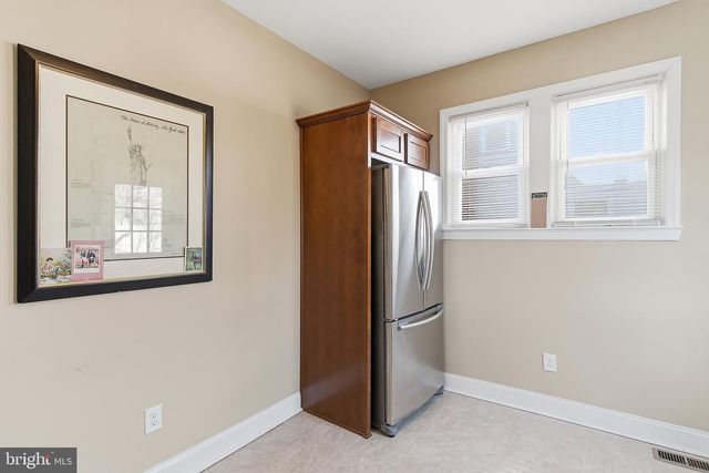 225 DELAWARE AVE, Riverside, NJ 08075