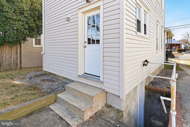 225 DELAWARE AVE, Riverside, NJ 08075