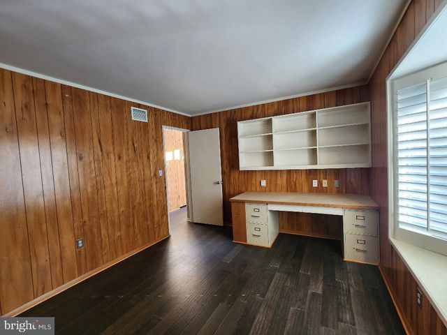 8410 HAWKINS CREAMERY RD, Gaithersburg, MD 20882