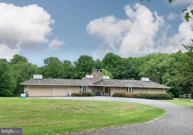 8410 HAWKINS CREAMERY RD, Gaithersburg, MD 20882