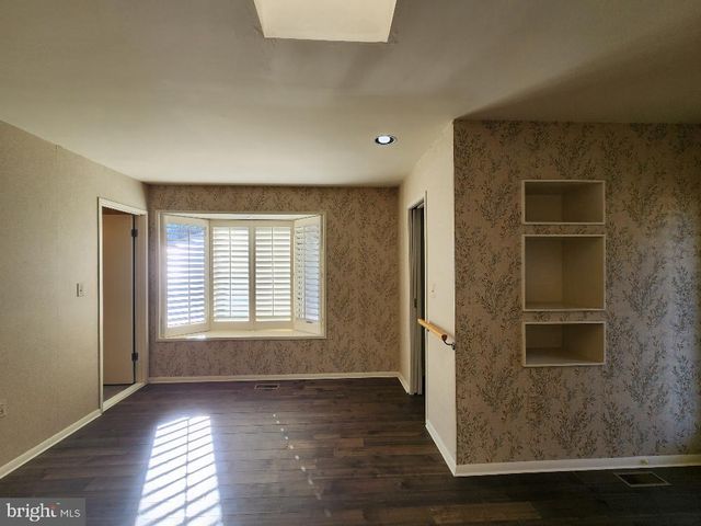 8410 HAWKINS CREAMERY RD, Gaithersburg, MD 20882