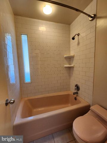 8410 HAWKINS CREAMERY RD, Gaithersburg, MD 20882