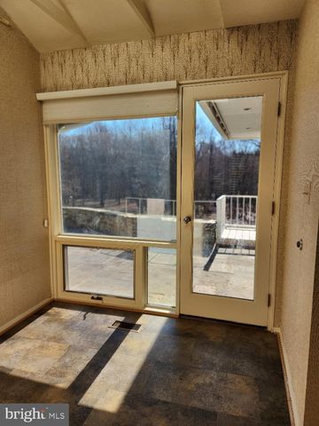 8410 HAWKINS CREAMERY RD, Gaithersburg, MD 20882