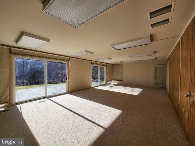 8410 HAWKINS CREAMERY RD, Gaithersburg, MD 20882
