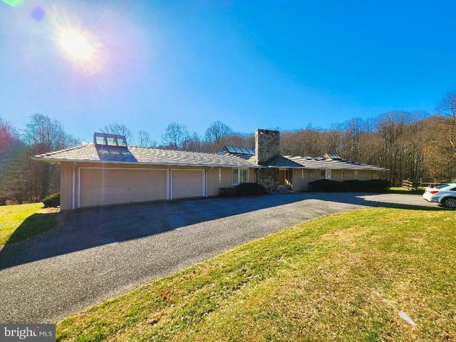 8410 HAWKINS CREAMERY RD, Gaithersburg, MD 20882