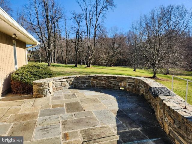 8410 HAWKINS CREAMERY RD, Gaithersburg, MD 20882