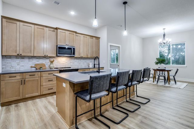 9104 E 33rd Cir S, Wichita, KS 67210