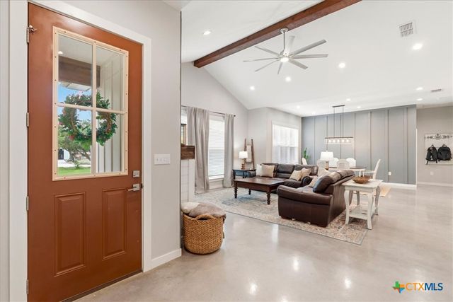 1 Agarita Circle, Wimberley, TX 78676