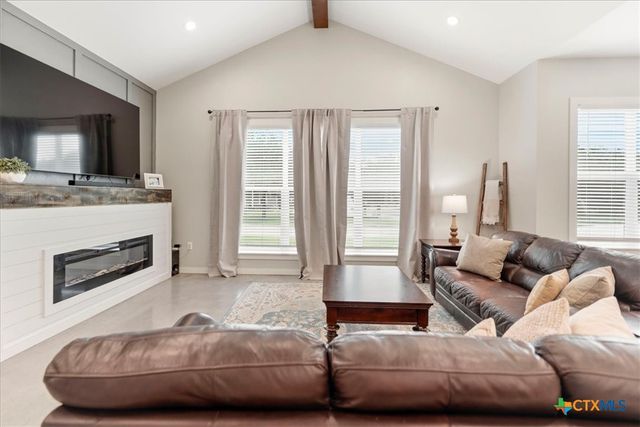 1 Agarita Circle, Wimberley, TX 78676