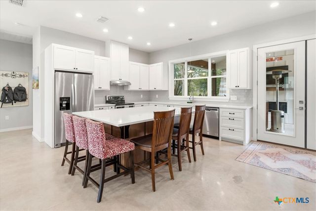 1 Agarita Circle, Wimberley, TX 78676