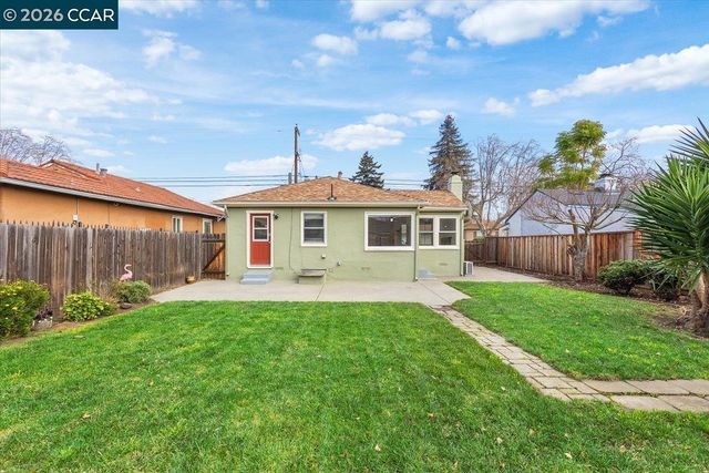 17469 Via Primero, San Lorenzo, CA 94580