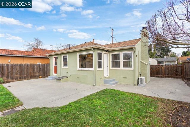 17469 Via Primero, San Lorenzo, CA 94580