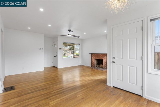 17469 Via Primero, San Lorenzo, CA 94580