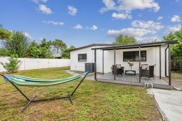 6551 S WEST SHORE CIRCLE, Tampa, FL 33616
