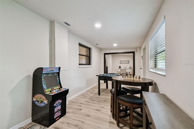 6551 S WEST SHORE CIRCLE, Tampa, FL 33616