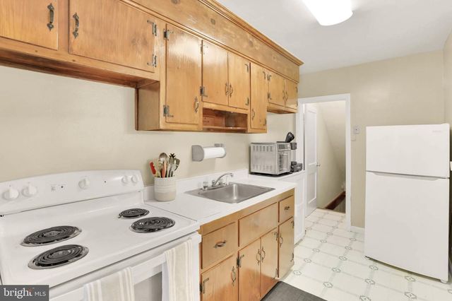 5947 LILLYAN AVE, Baltimore, MD 21206
