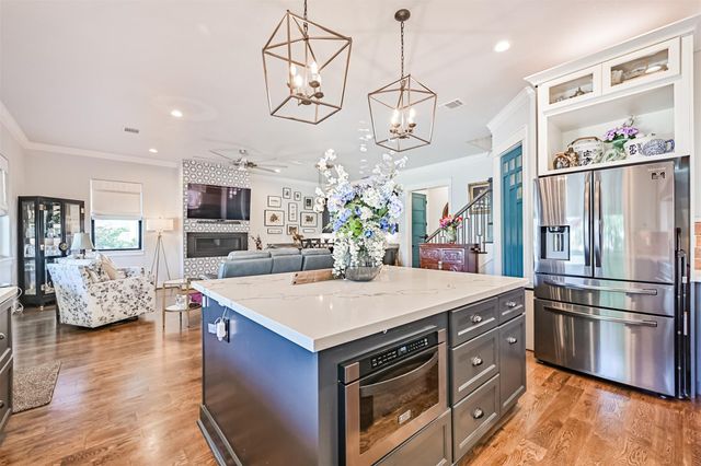 127 Island Passage, Galveston, TX 77554