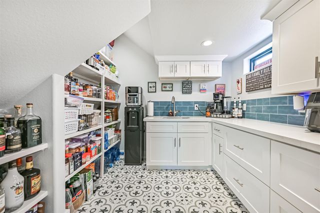 127 Island Passage, Galveston, TX 77554