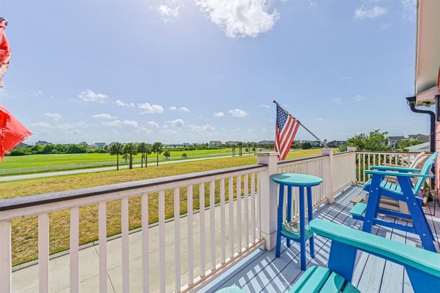 127 Island Passage, Galveston, TX 77554