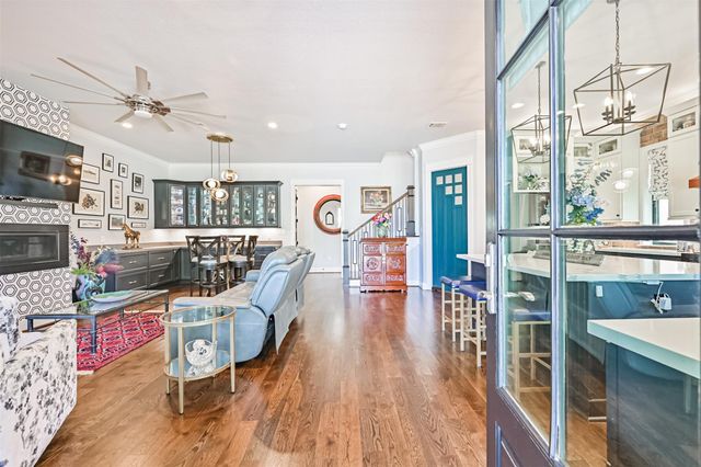 127 Island Passage, Galveston, TX 77554